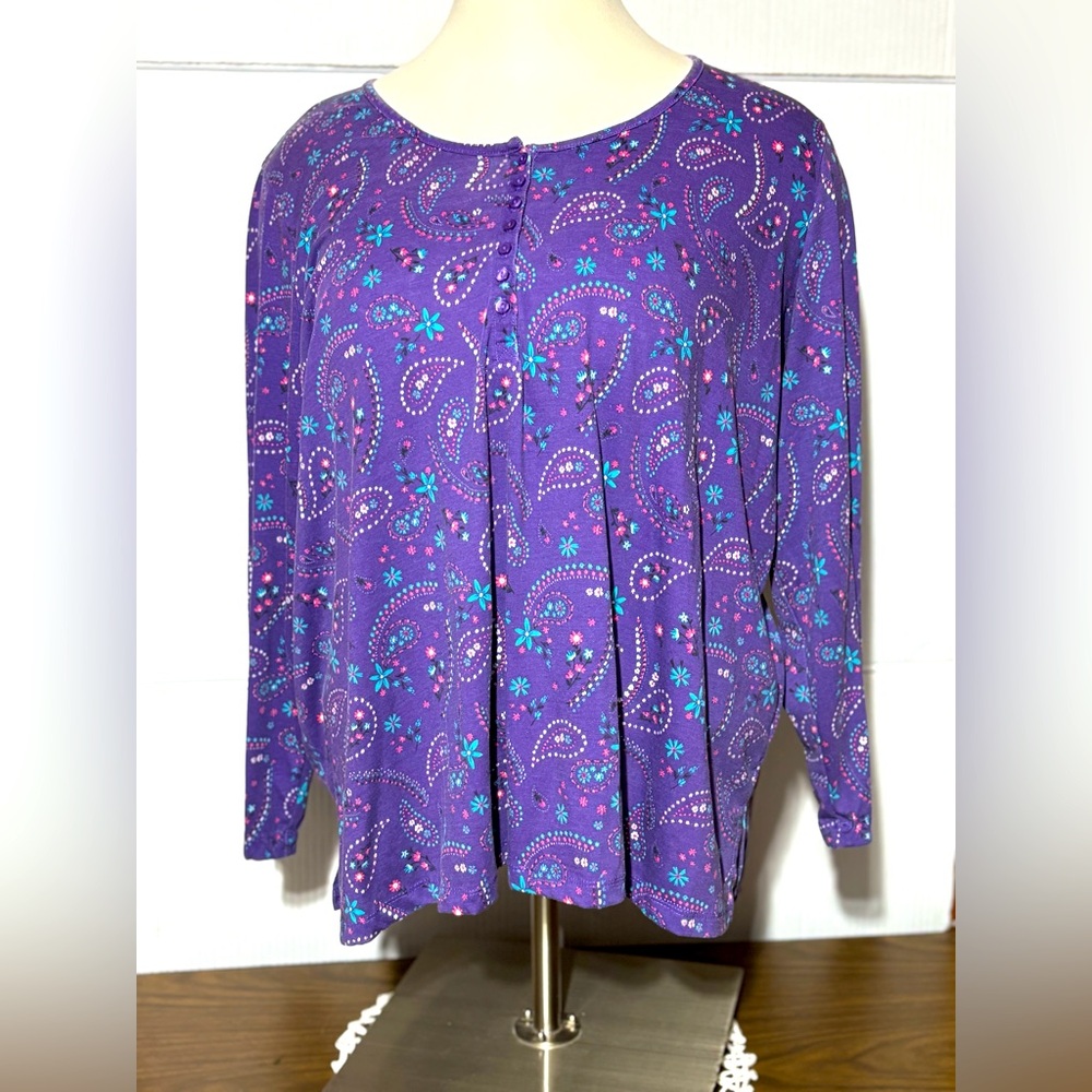 Woman Within 2X (26-28) Purple Paisley floral top 30”L 27” p2p 4/4 L sleeves